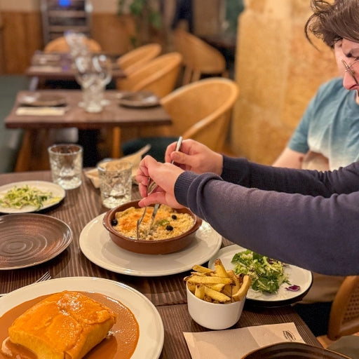 Lisbon: Vegan Food and Culture Walking Tour with Tastings