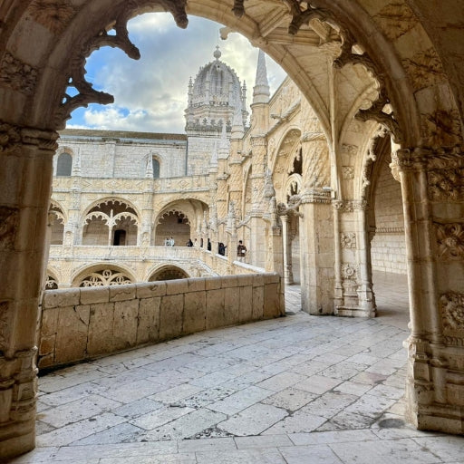 Visite guidée du monastère des Hiéronymites avec billet inclus (Renan)