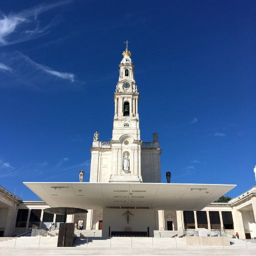 Spiritual Luxury Tour: Fátima, Braga & Santiago de Compostela (5 Days)