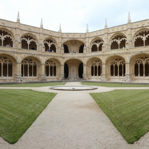 Visite guidée du monastère des Hiéronymites avec billet inclus (Renan)
