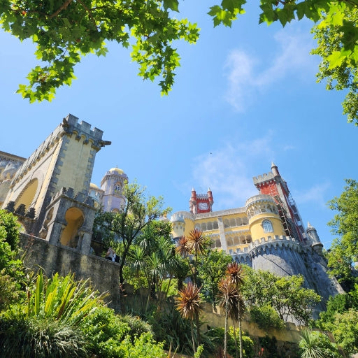 Sintra & Cascais: Passeio de um dia com ingressos para o Palácio da Pena