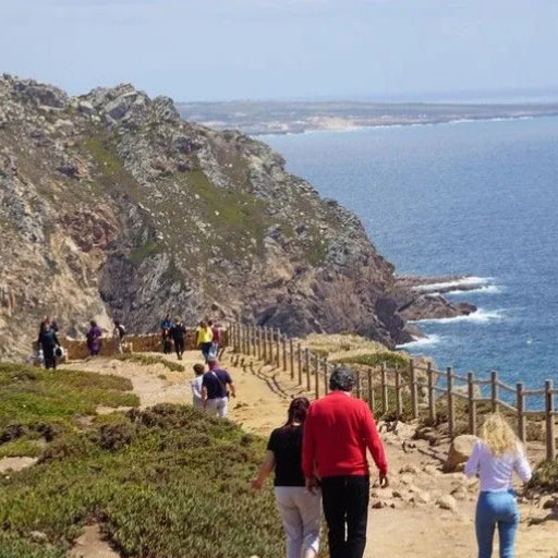 Sintra & Cascais: Passeio de um dia com ingressos para o Palácio da Pena
