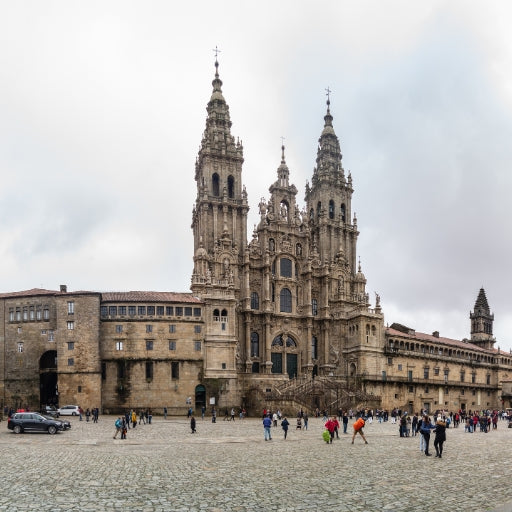 Spiritual Luxury Tour: Fátima, Braga & Santiago de Compostela (5 Days)