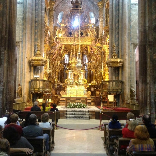 Spiritual Luxury Tour: Fátima, Braga & Santiago de Compostela (5 Days)