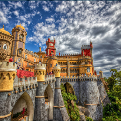 Sintra & Cascais: dagtocht met tickets voor Palácio da Pena en Quinta da Regaleira