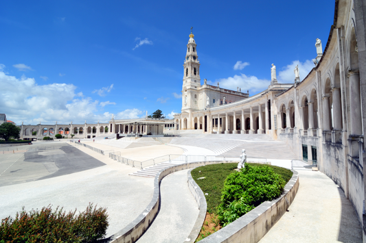 Fátima, Nazaré & Óbidos Day Trip