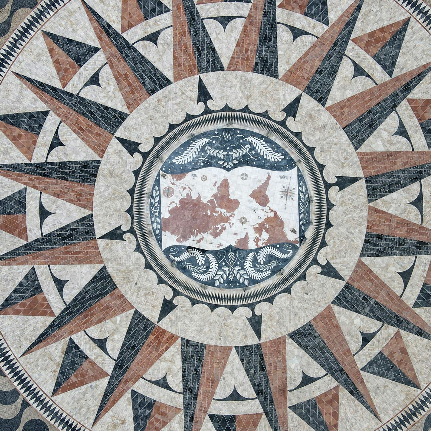 Walking Tour Small Group Belém + Jerónimos Monastery Tickets