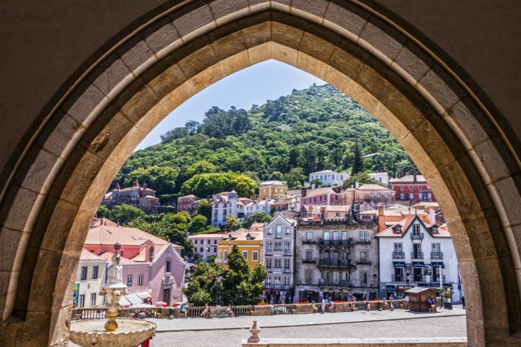 Sintra Tour (including entrances to the monuments)